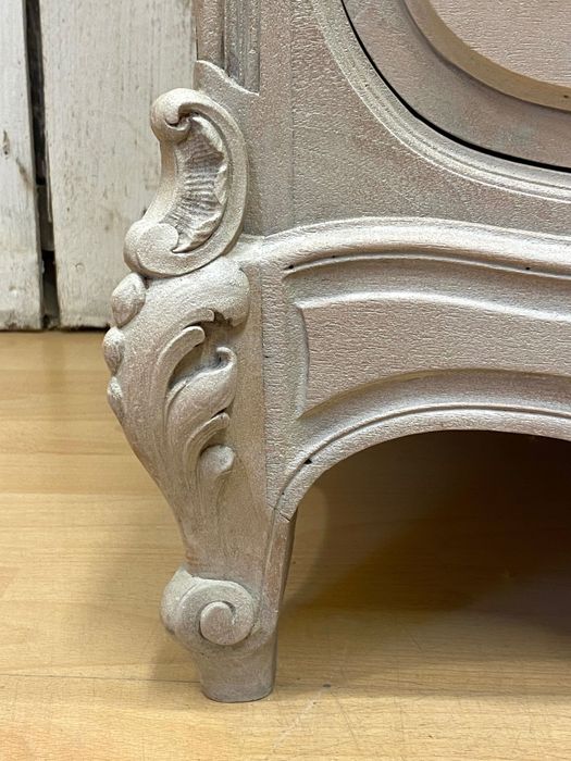 Komoda z uchylnym lustrem kremowa LUDWIK XV Francja 1926 r. Antyk