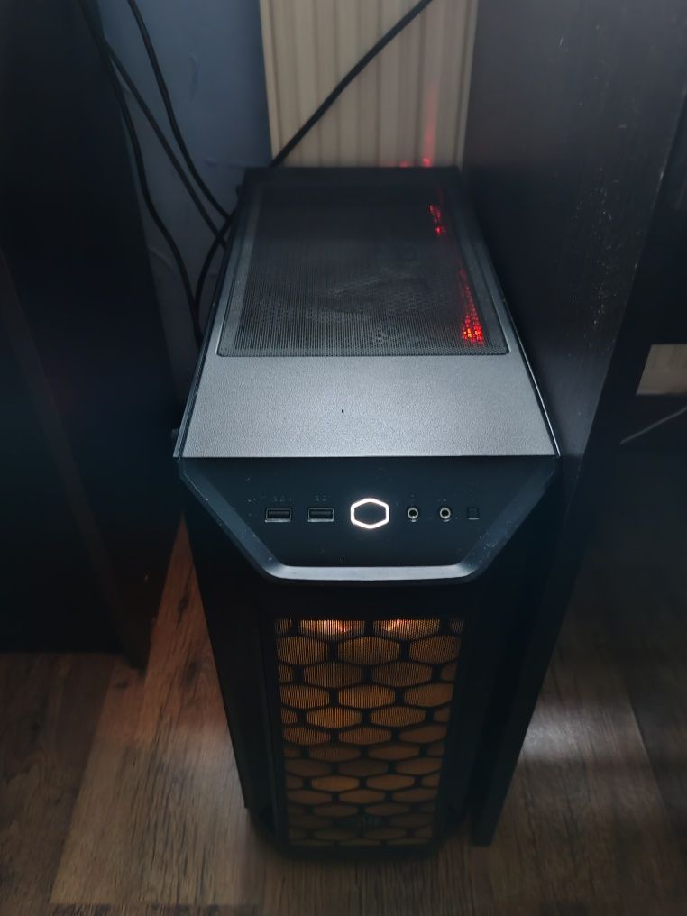 Komputer stacjonarny + monitor LG 144Hz – gotowy do pracy i grania