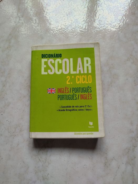 Dicionário Escolar 2⁰ ciclo- inglês português