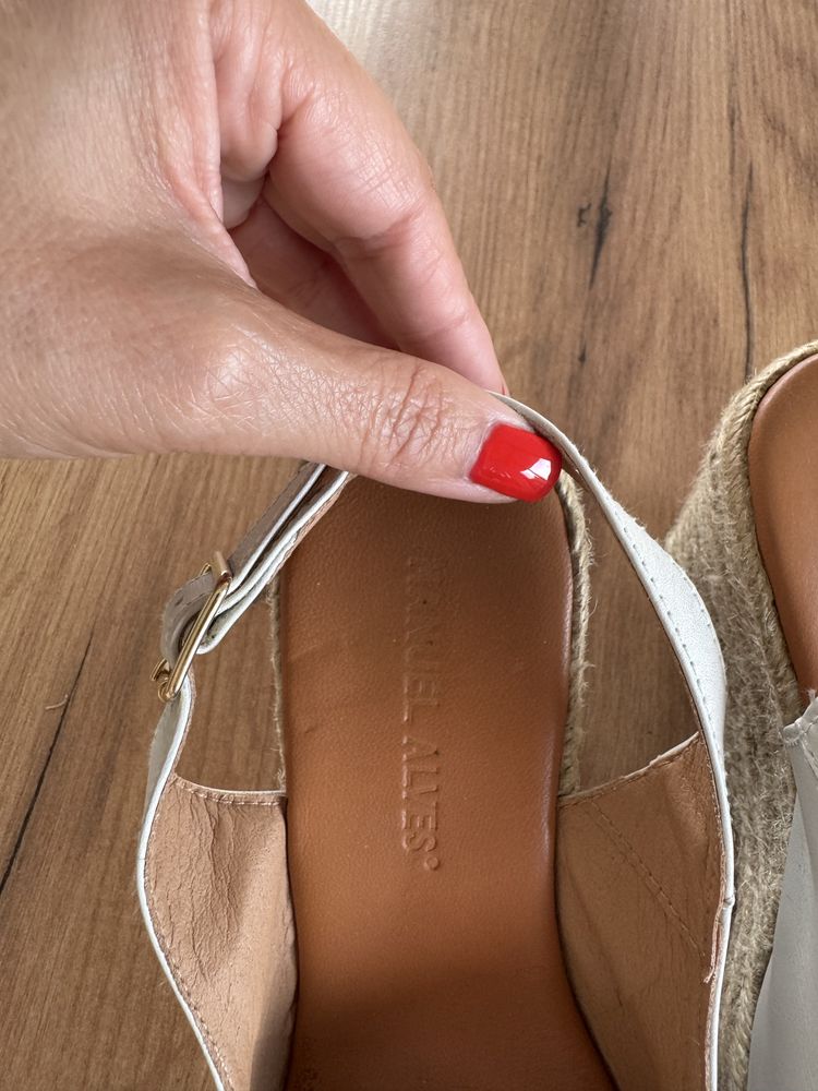 Sandalias Brancas