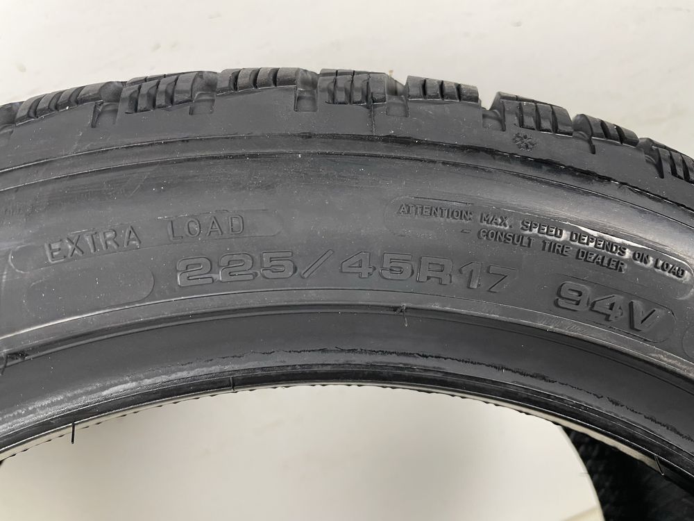 225/45R17 94V Goodyear UltraGrip Performance 3 NOWE