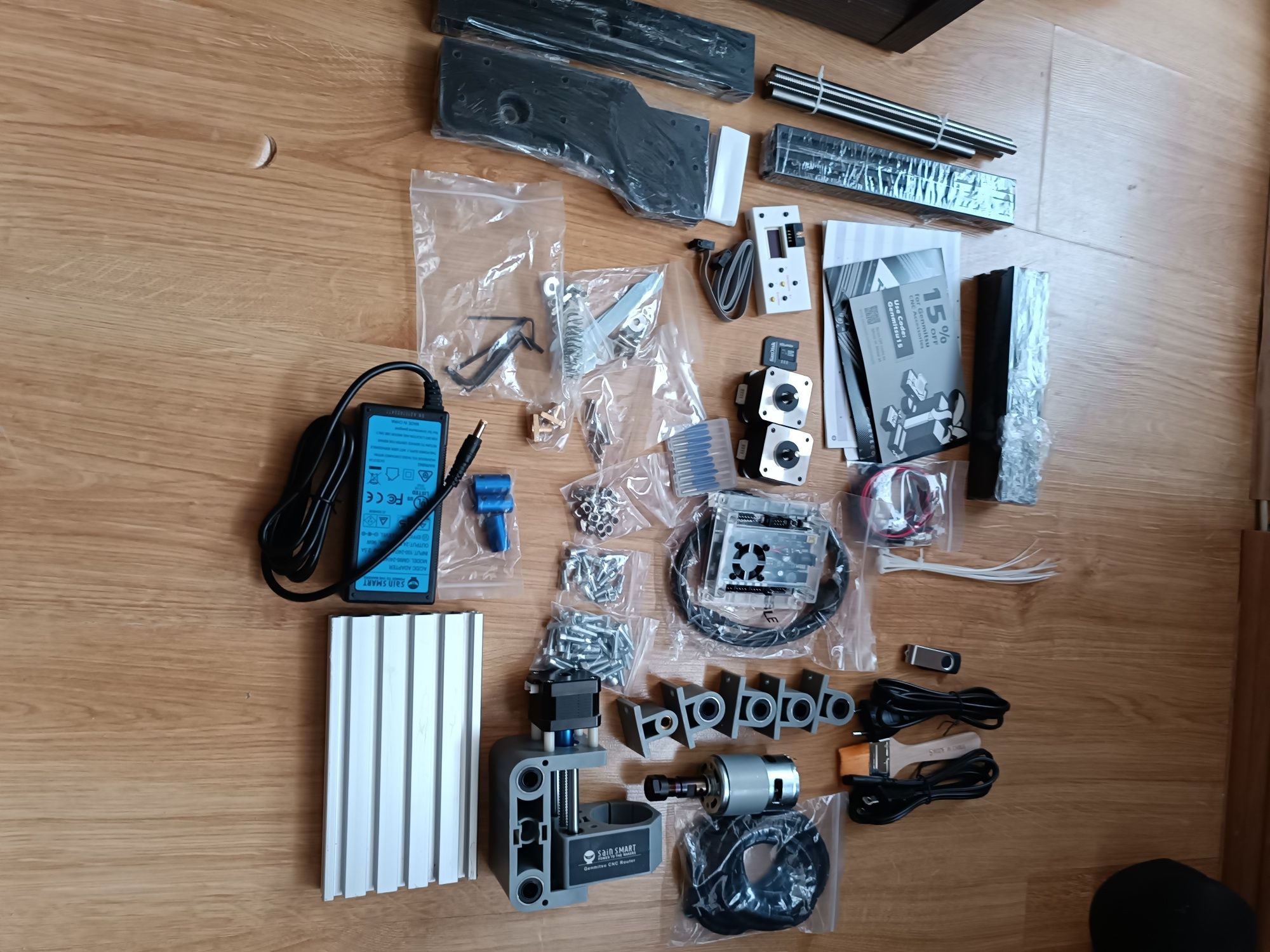 Frezarka grawerka SainSmart Genmitsu CNC Router 1810-PRO DIY Kit