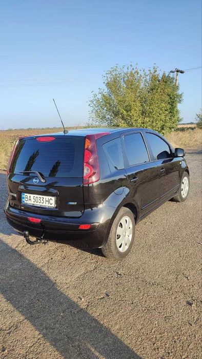 Продам Nissan Note 2009 механіка бензин 1.4 хетчбек Ніссан Ноут