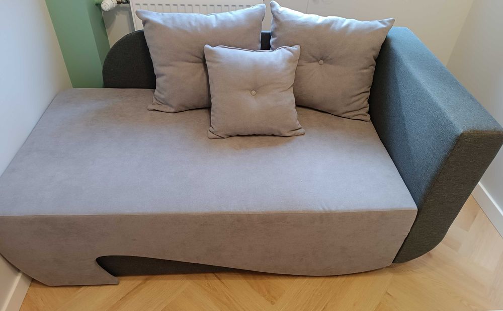 Sofa dwuosobowa z funkcją spania