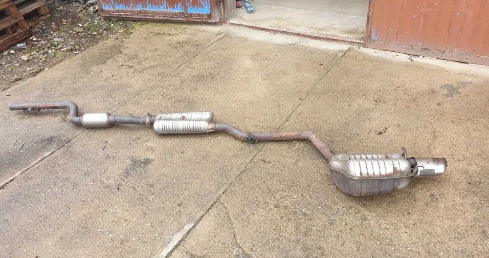 Mercedes E klasa W212 W207 Rura wydechowa, wydech, tłumik 1,8 CGI