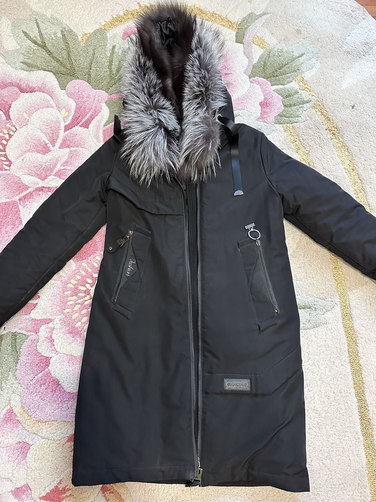 Продам жіночу Зимову Парку