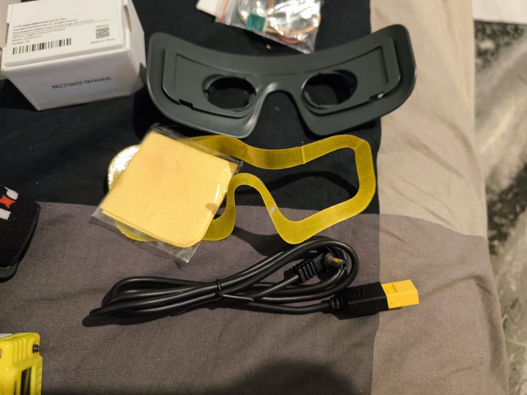 Gogle FPV HDZero plus VRX SpeedyBee, malo używane.