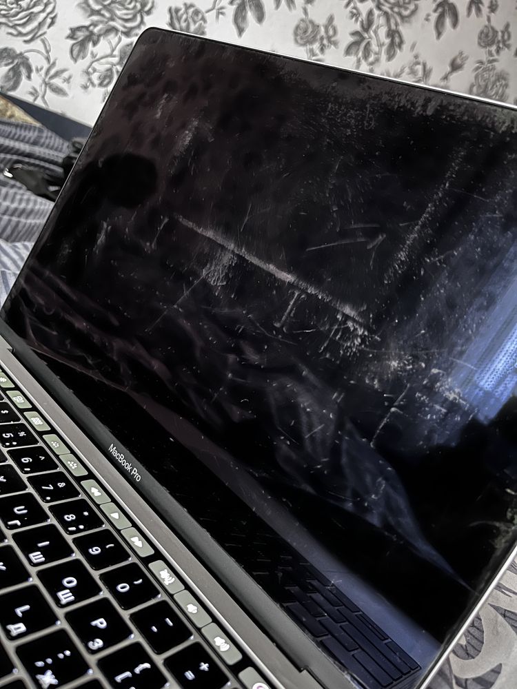 MacBook Pro (touch bar) 2016