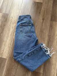 Продам прямі джинси Zara