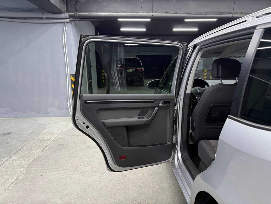 Volkswagen Touran 2012