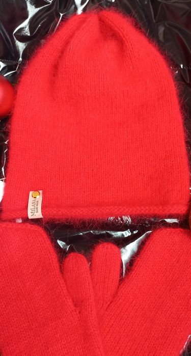 Шапочка і рукавички пухнасті , комплект