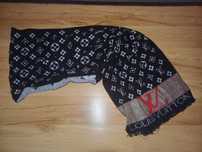 Louis Vuitton czarny szalik cienki