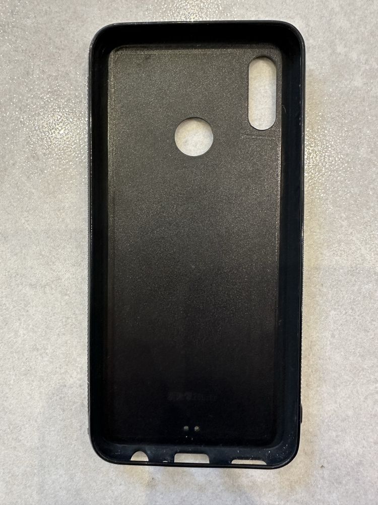 Etui Messi na huawei p smart 2019 / stan batdzo dobry. Polecam.