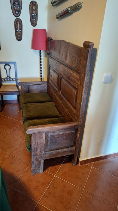 Escano rustico em castanho