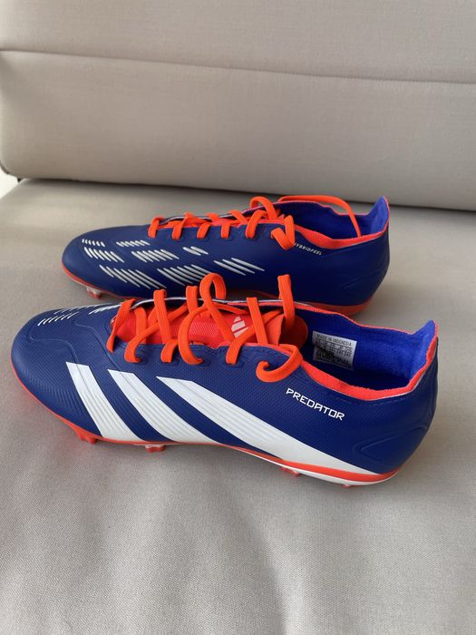 Chuteira Adidas Predator Academy