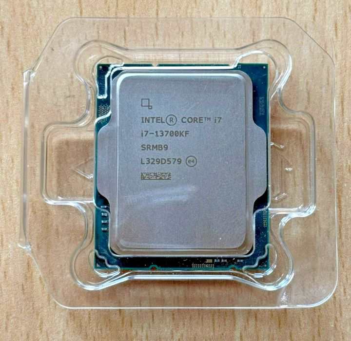 Intel I7 13700kf CPU
