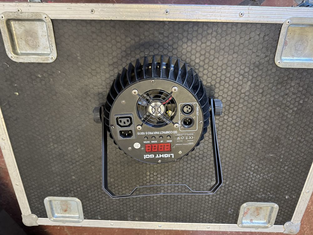 Pary Led Lightgo 18x15W RGBWA
