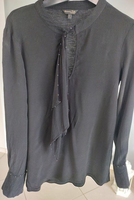Czarna bluzka Massimo Dutti