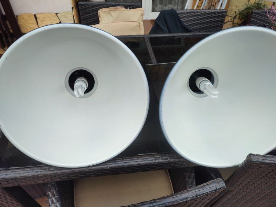 Metalowe lampy wiszące