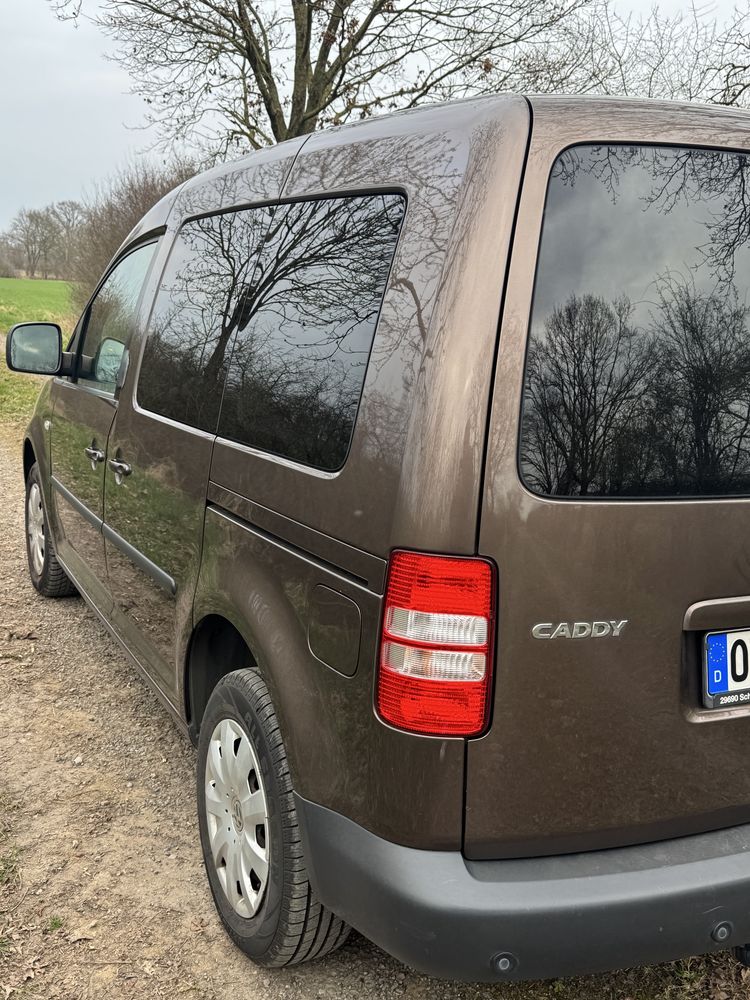 Volkswagen Caddy 1.6 tdi 7 osobowy