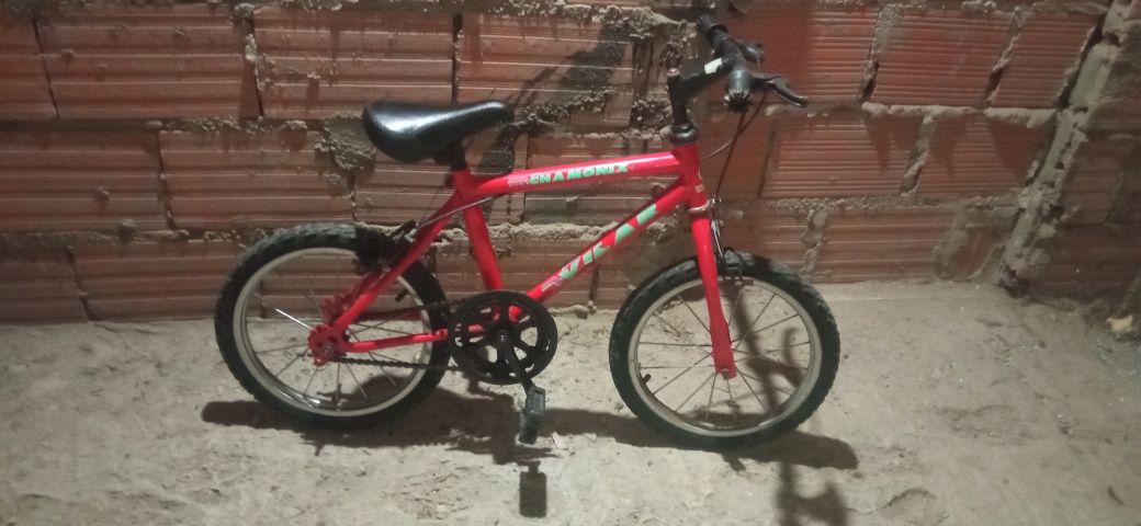 Vendo Bicicleta de criança em bom estado
