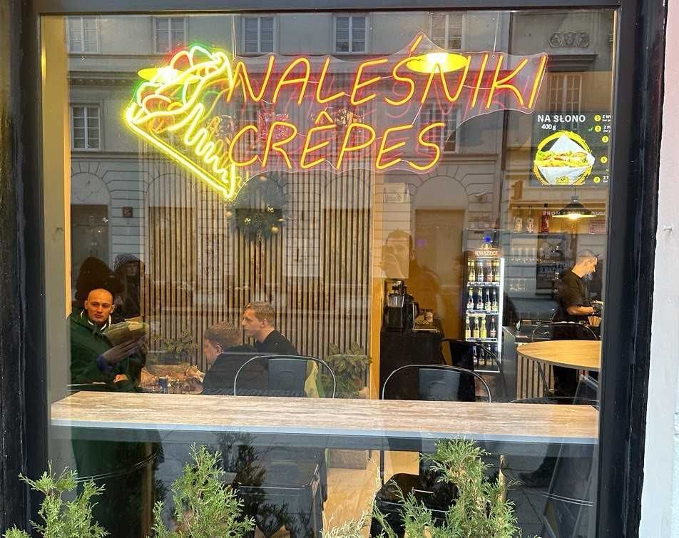 Neon LED znak "nalesniki / crepes"