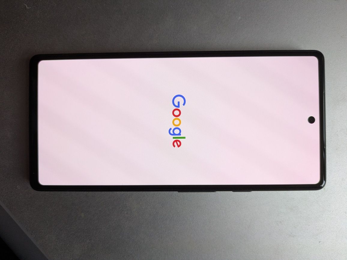 Pixel 6A w b. dobrym stanie, 5G, 128GB