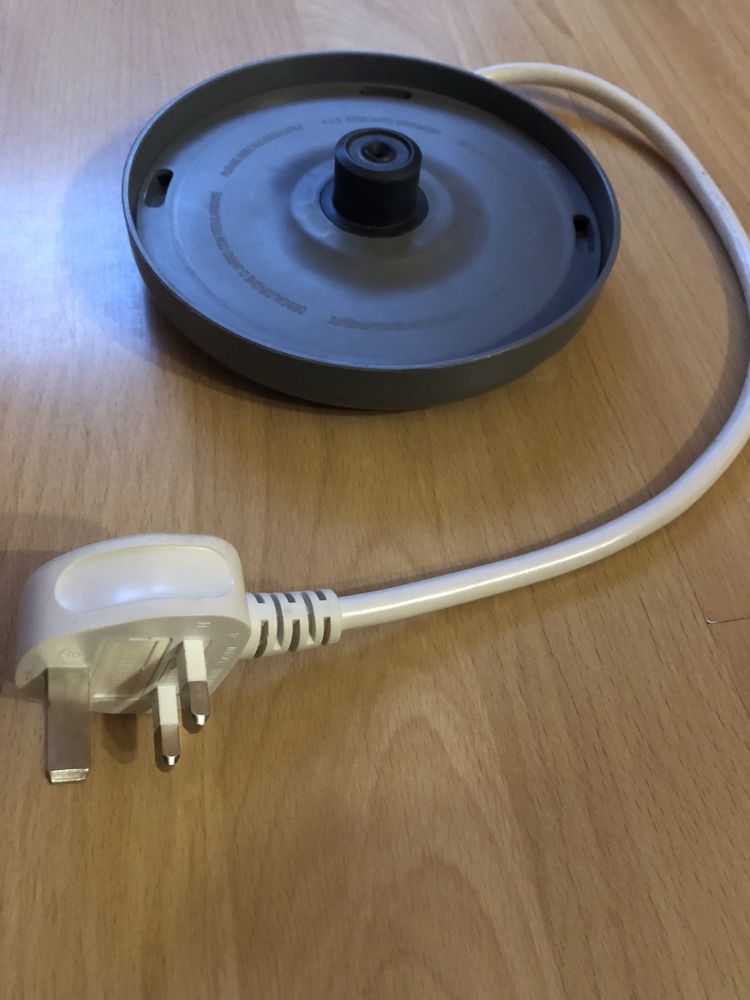 czajnik Philips HD4644 uszkodzone