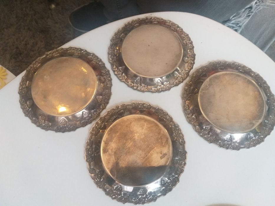 Stare,dizajnerskie podstawki z sygnaturą