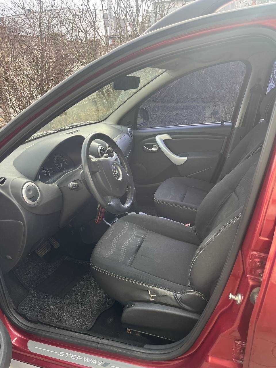 Renault Sandero Stepway 2012