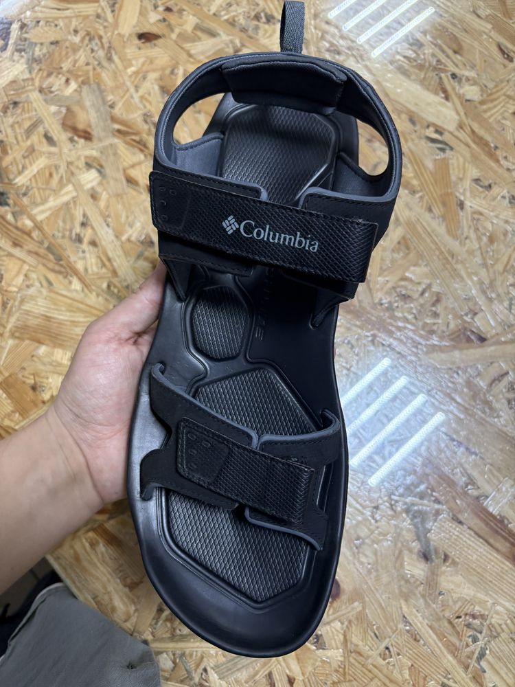 Чоловічі сандалі/босоніжки Columbia Techlite в розмірі 45/46