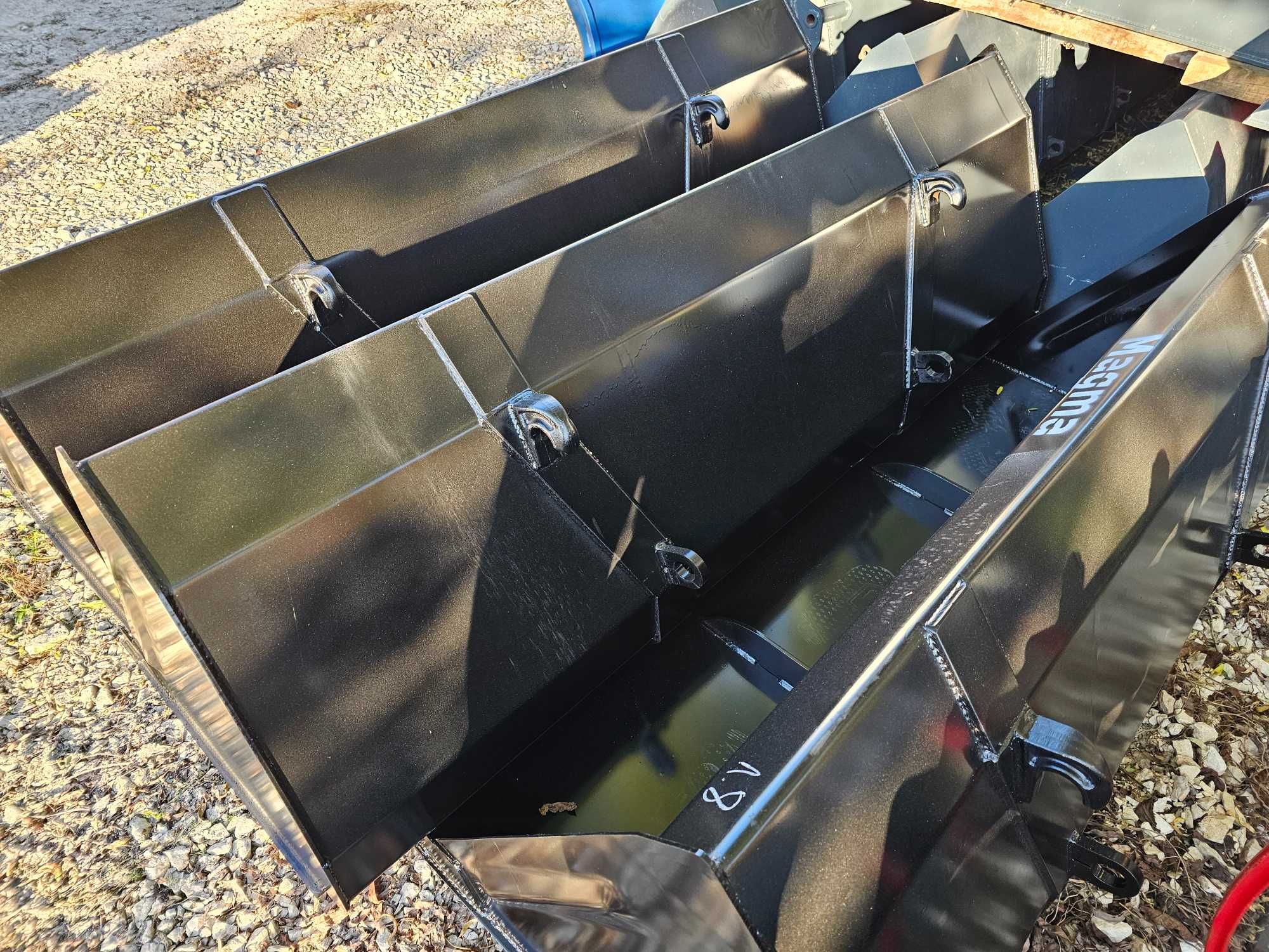 Szufla łyżka łycha do tura ładowacza szypa NOWA SOLIDNA transport