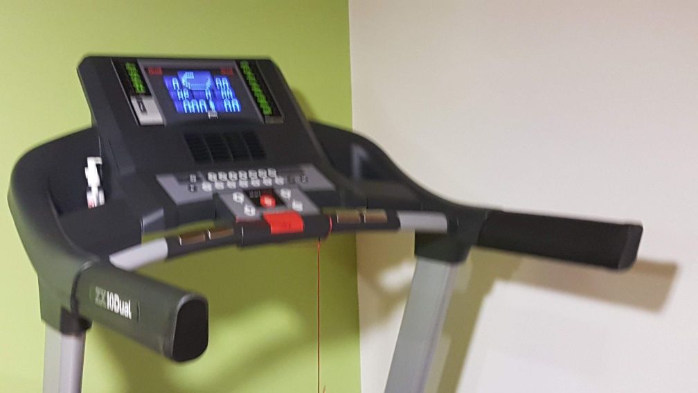 Passadeira de corrida BH ZX10Dual