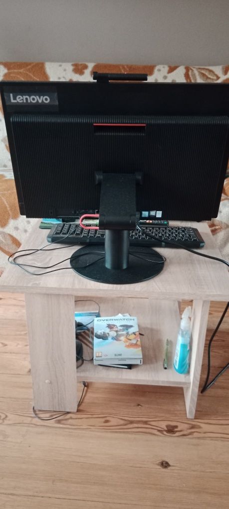 Lenovo stacjonarny