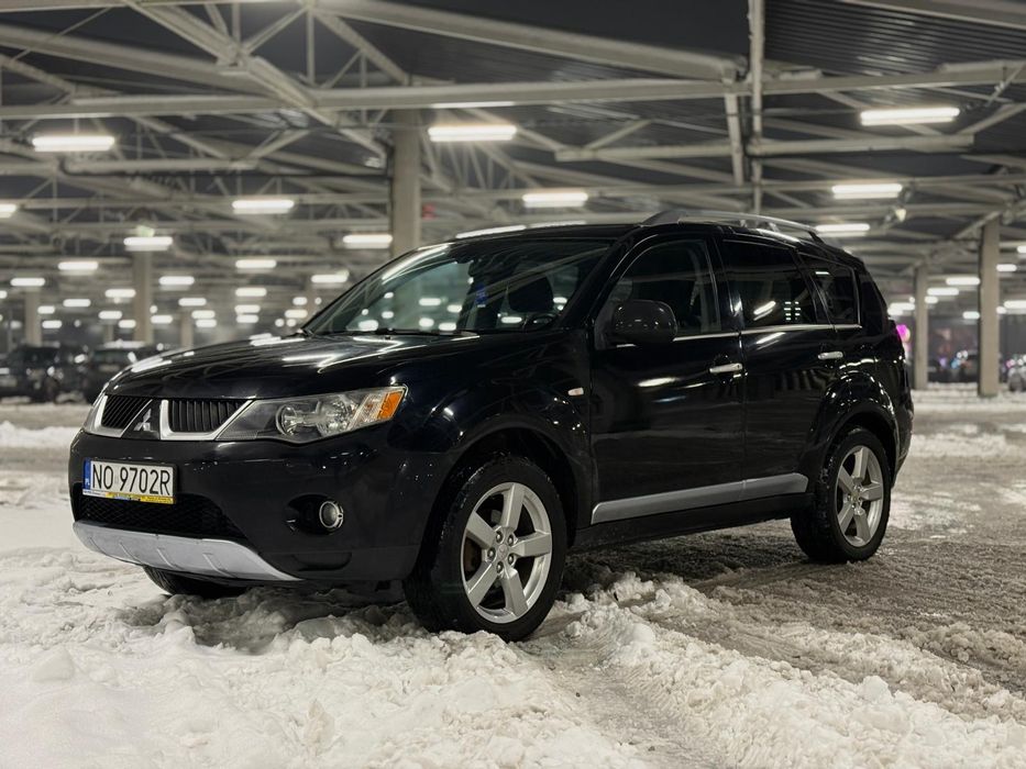 Mistsubishi Outlander 2.0 Diesel 4x4! 7 osób! Polski salon!