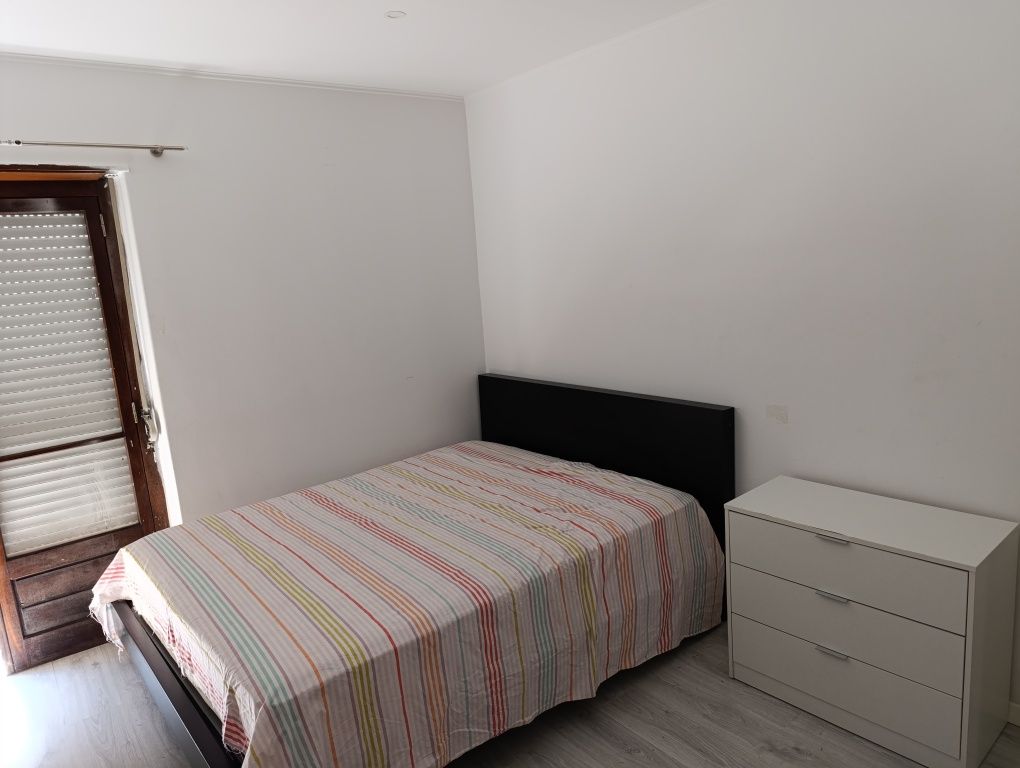 Quarto para alugar em monte Abraão