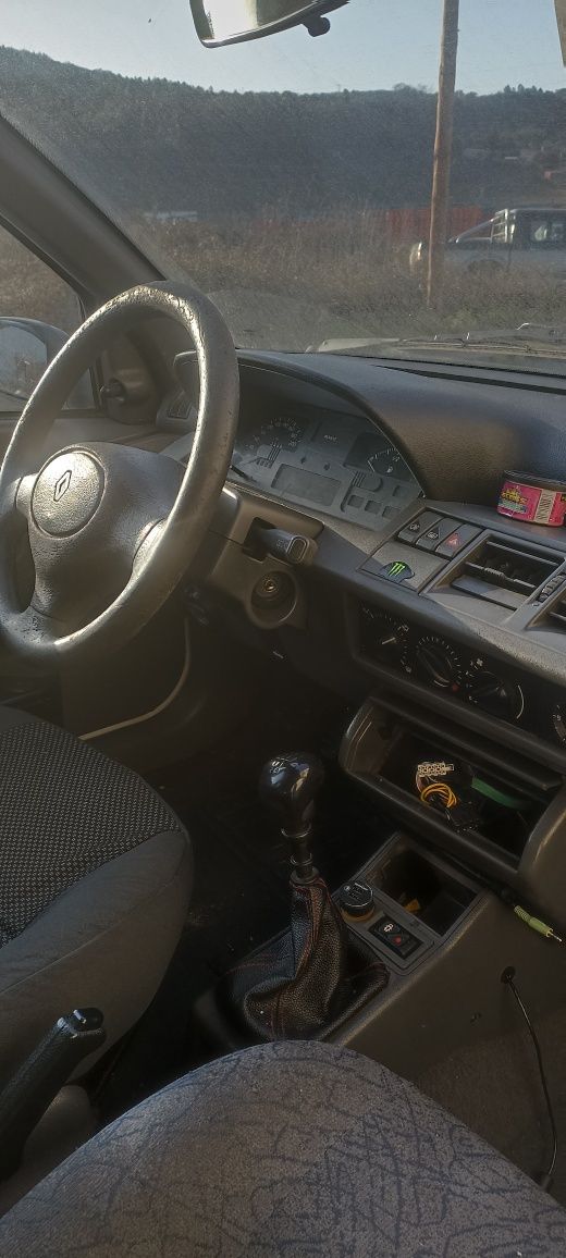 Renault Clio 1.9 D, venda de peças