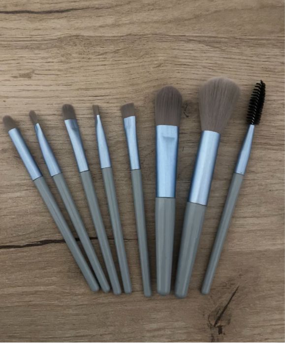 Пензлі для макіяжу