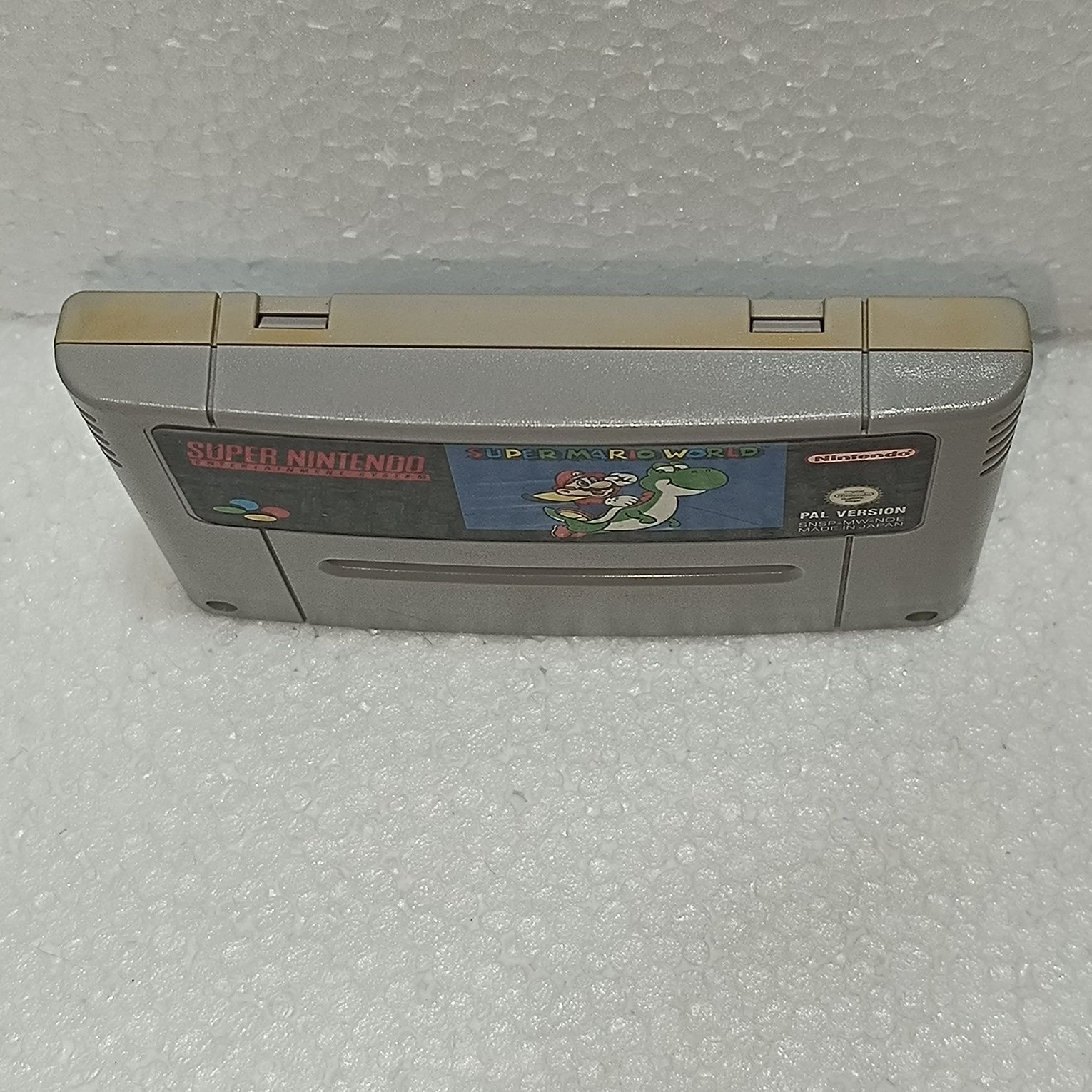 Super Mario World Super Nintendo SNES PAL