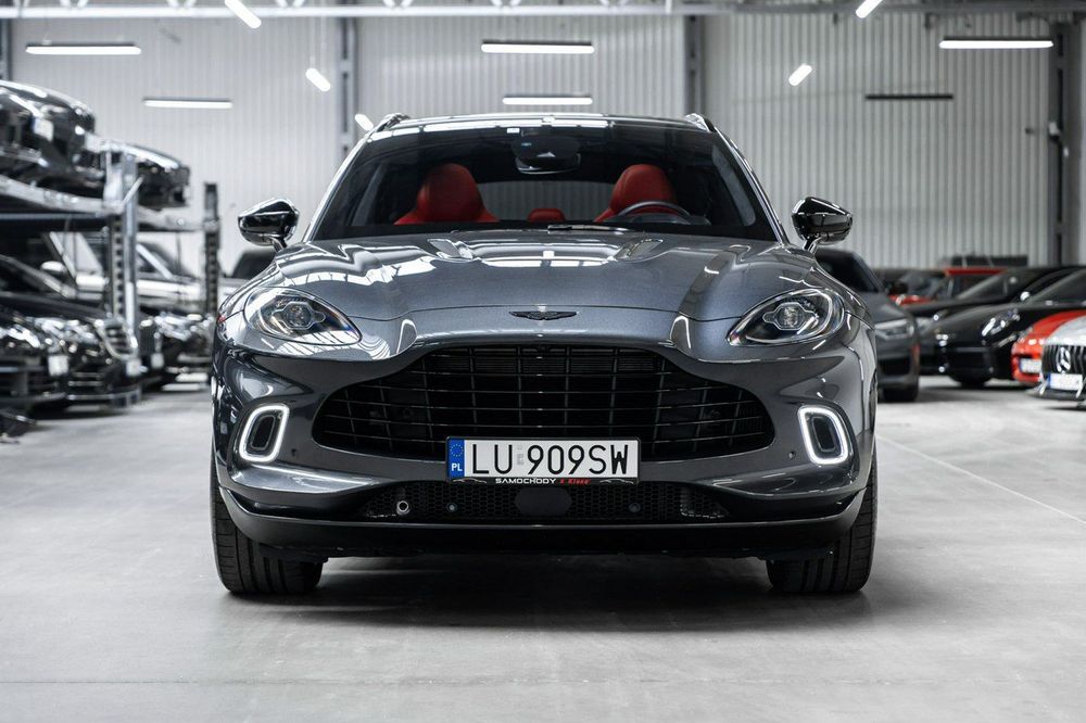 Aston Martin DBX 4.0 V8 550KM. Bezwypadkowy. Tylko 17 000 km. Lakier AML.