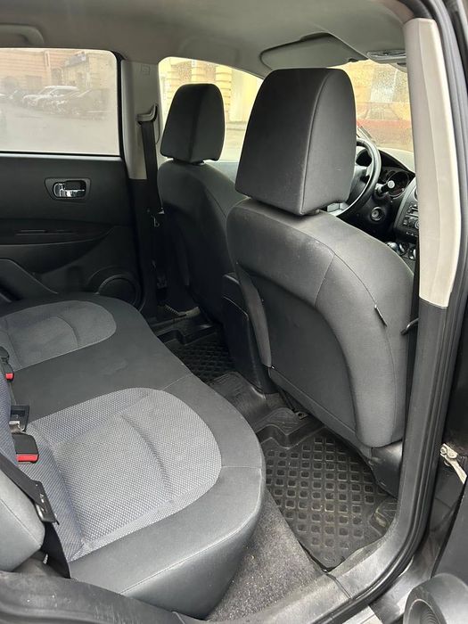 Продам Nissan Qashqai black 2008