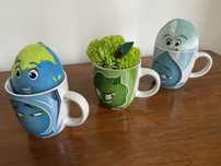 Caneca Lidl “Guardiões da Terra” Água, com peluche