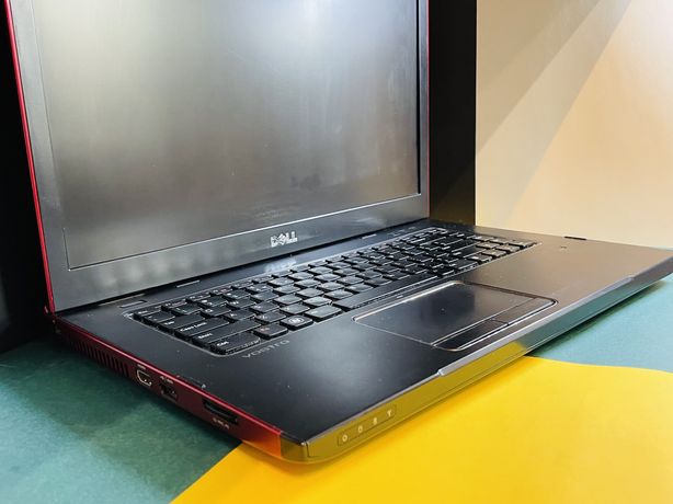 Laptop DELL VOSTRO 3550 SSD 256GB RAM 6GB Procesor Intel i5-2450M