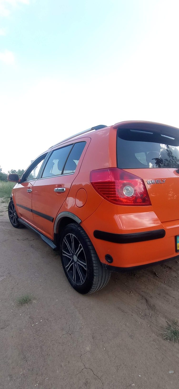 Geely mk Kross 2013г.газ.бензин