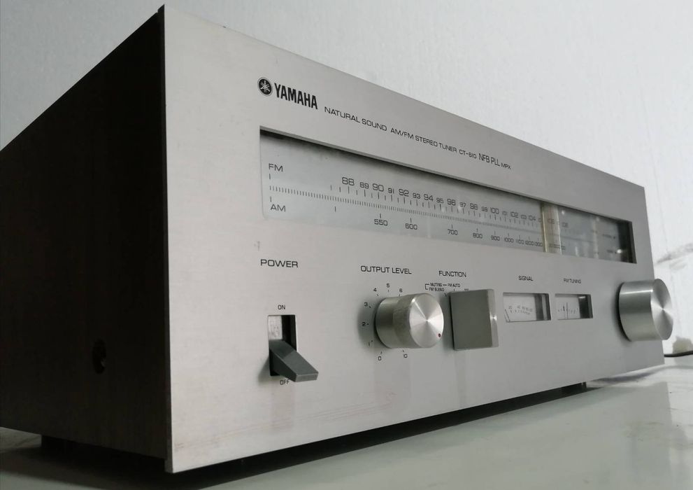 Vintage Yamaha CT-610 FM / AM tuner