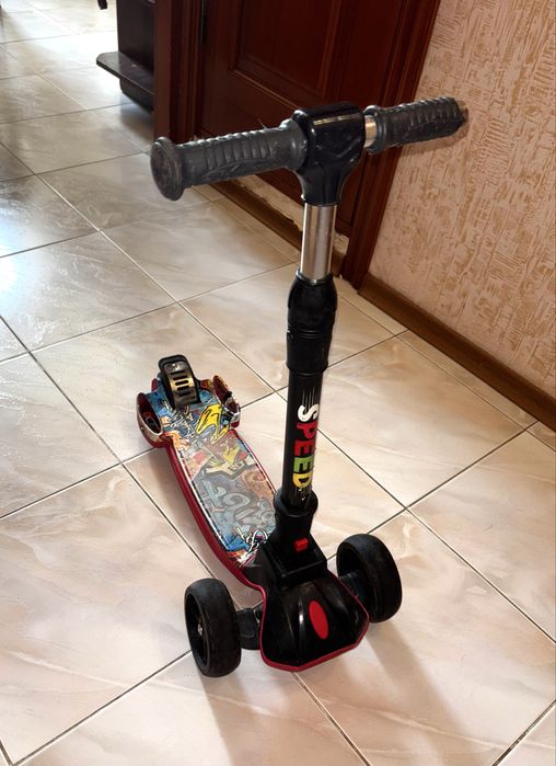 Дитячий самокат BabyTilly