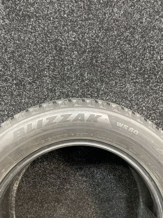 Продам Б/У шини Brigestone 215/60R16 BLIZZAK WS80