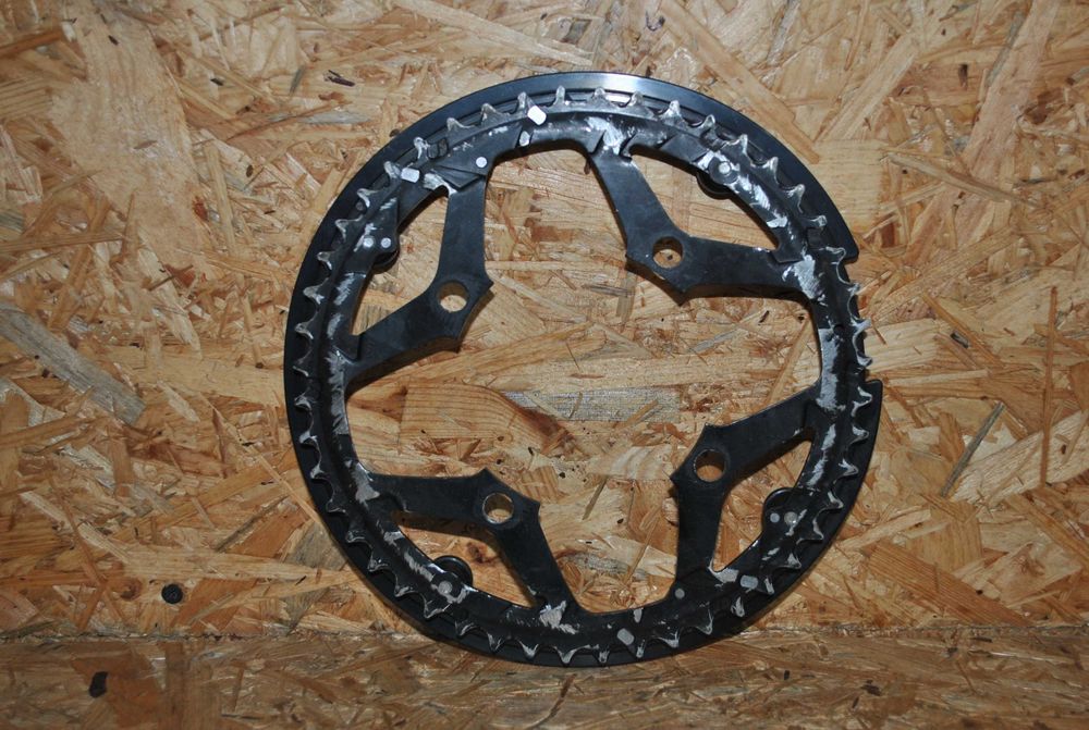 Trekingowa zebatka Shimano XT sgx U-48S plus osłonka rower