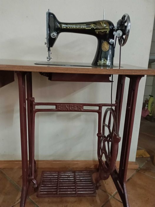 Máquina de costura Singer