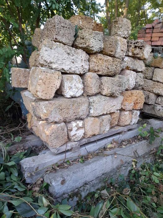 Продам ракушняк б/у 4 піддони 15 грн/ шт